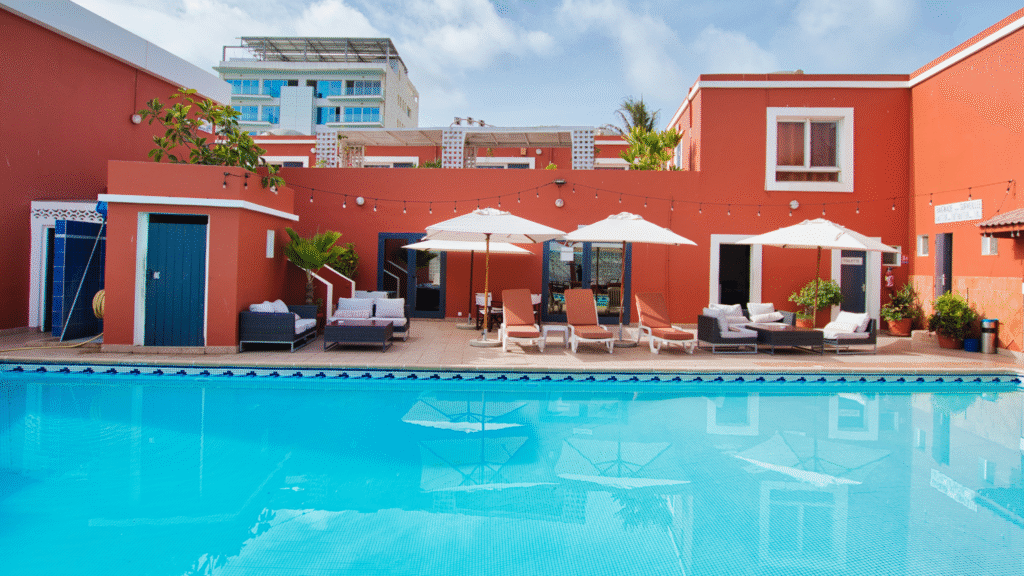 Hôtel La Madrague - une expérience pied dans l'eau