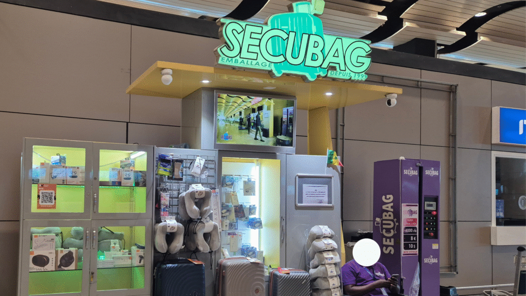 Emballer ses bagages à l'aéroport Blaise Diagne