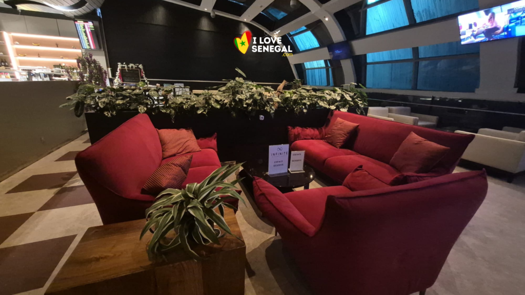 Test : Odyssée Lounge Aéroport Blaise Diagne AIBD