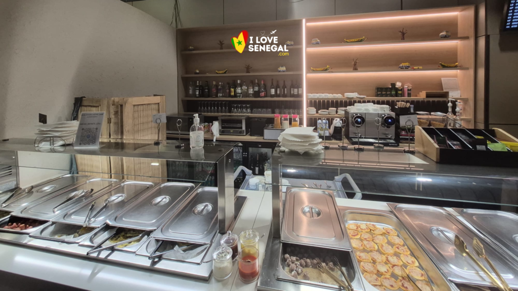 Test : Odyssée Lounge Aéroport Blaise Diagne AIBD