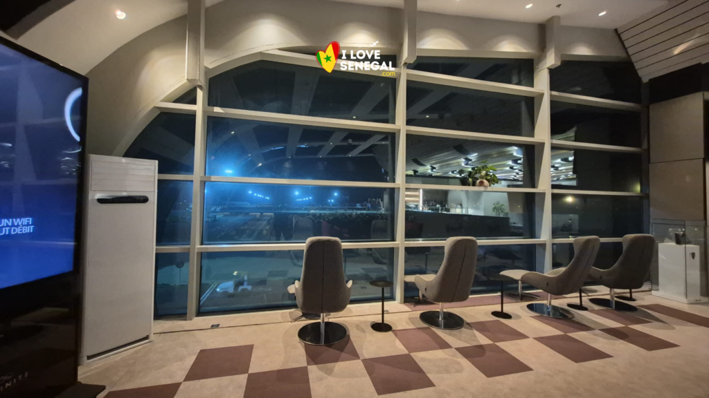 Test : Odyssée Lounge Aéroport Blaise Diagne AIBD