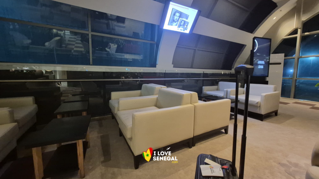 Test : Odyssée Lounge Aéroport Blaise Diagne AIBD